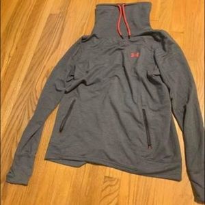 Under armour sweatshirt